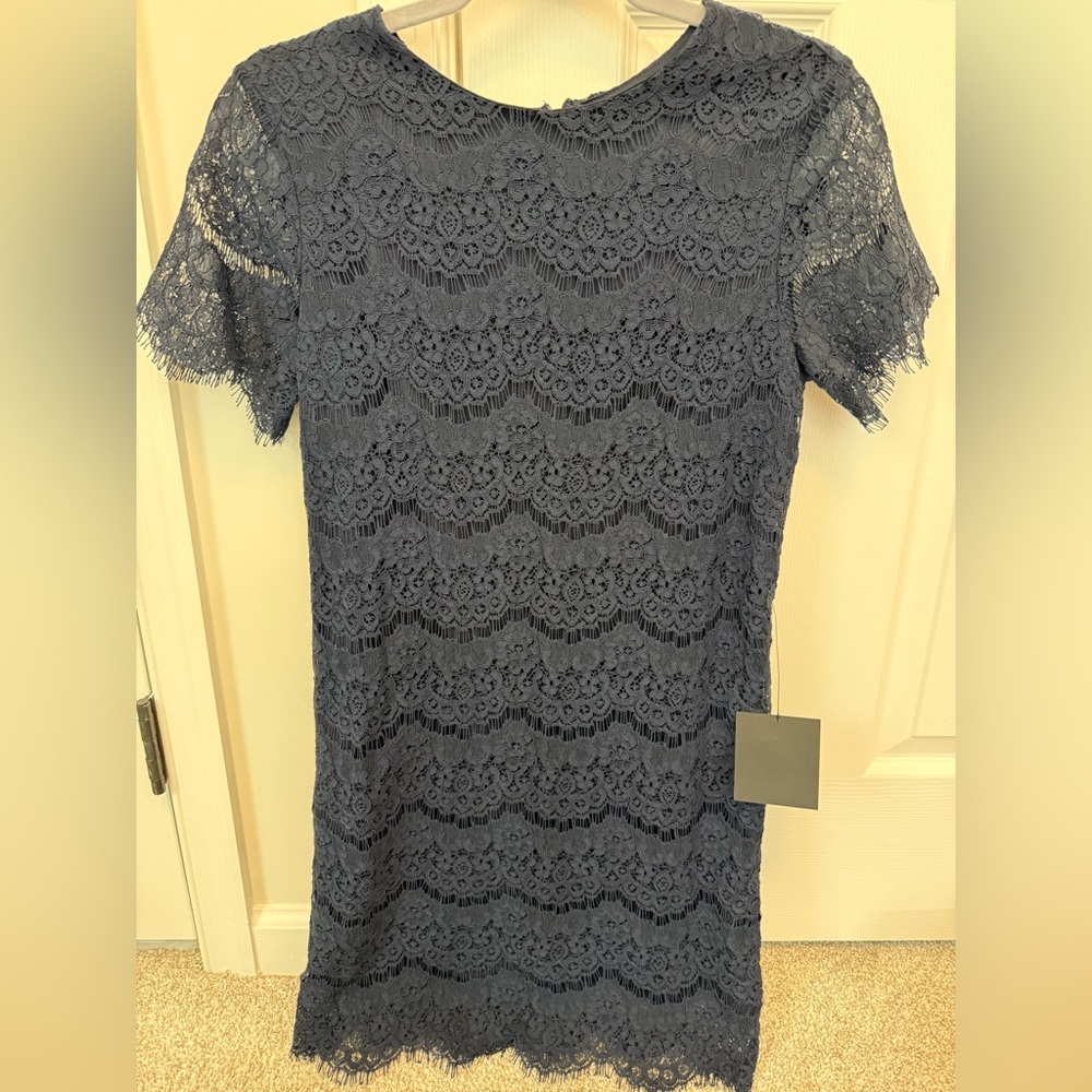 Lulu’s Navy Lace Short Sleeve Shift Dress